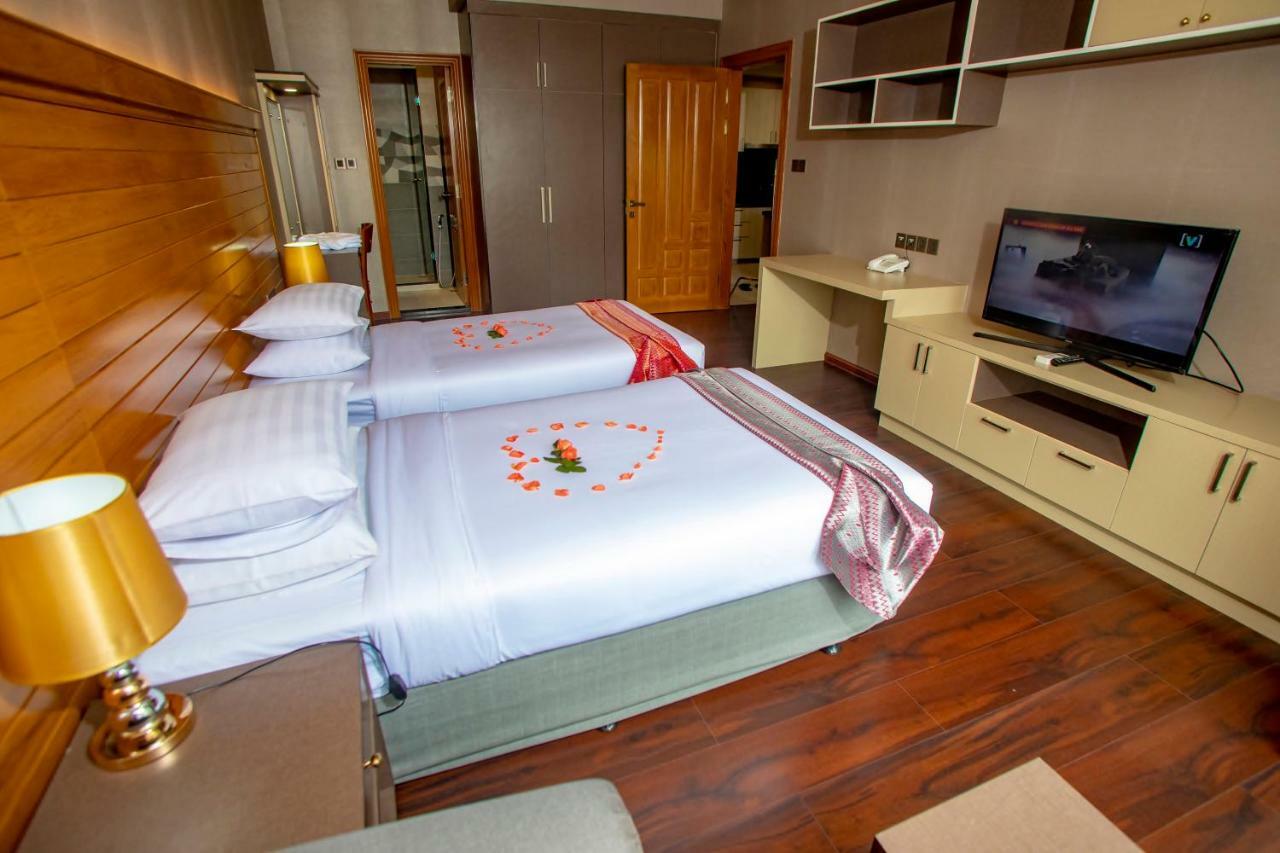 Prestige Residences At Golden Valley By Grand United Hospitality Янгон Экстерьер фото