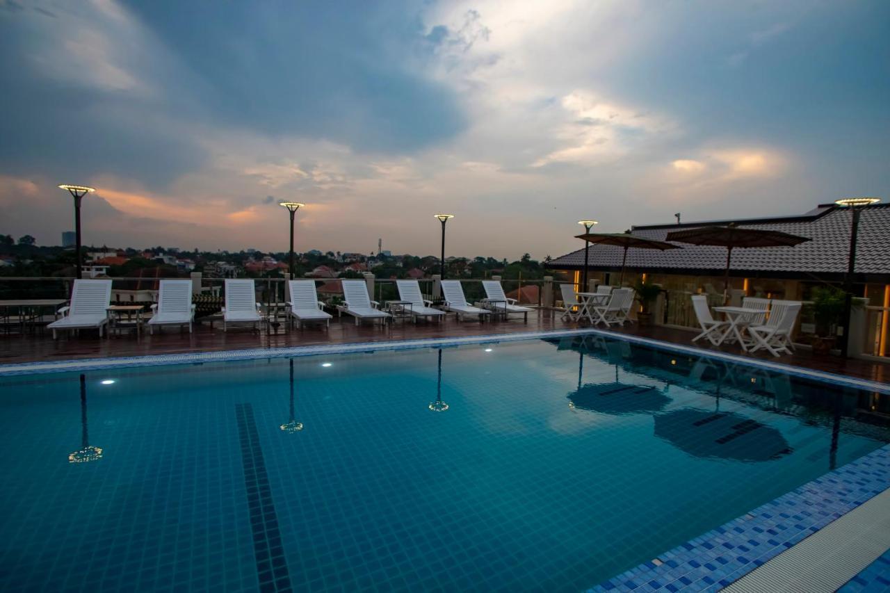 Prestige Residences At Golden Valley By Grand United Hospitality Янгон Экстерьер фото