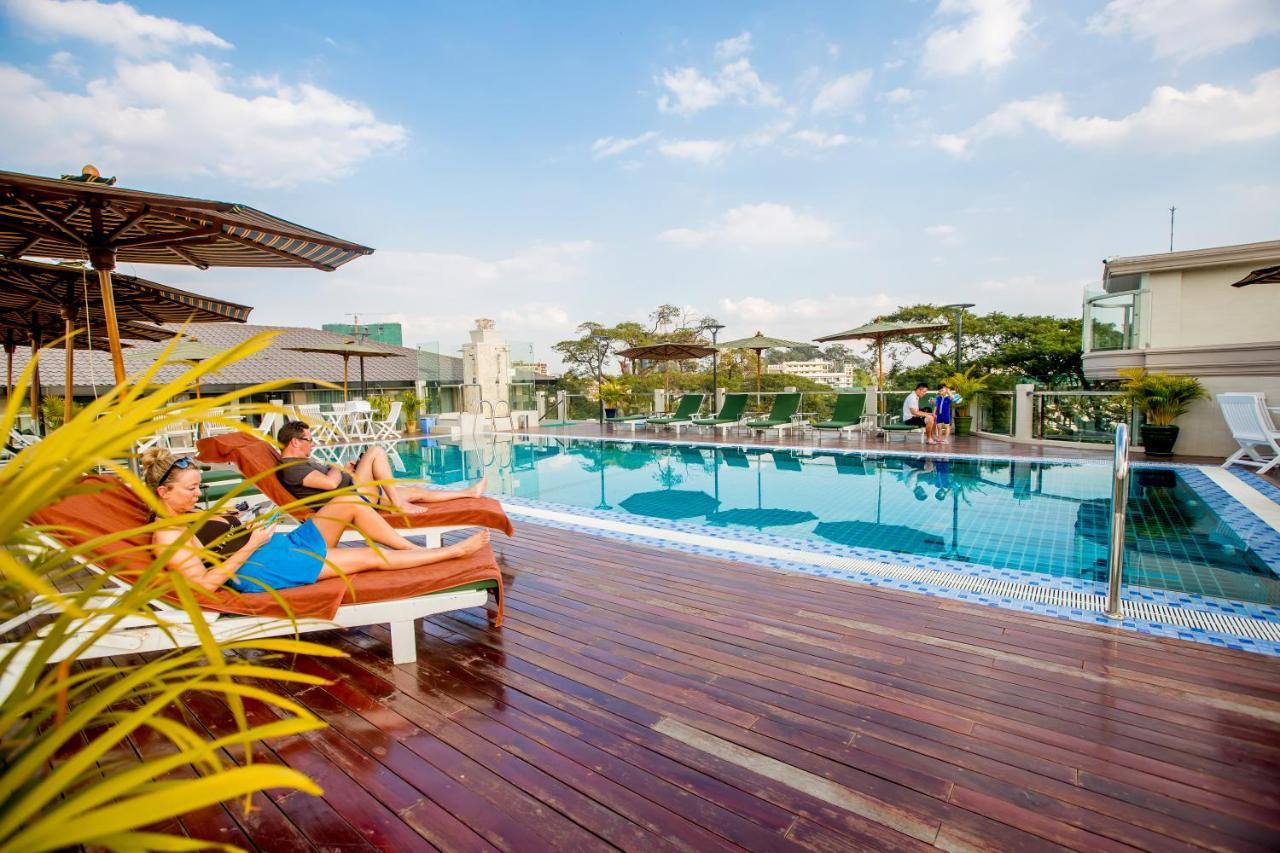 Prestige Residences At Golden Valley By Grand United Hospitality Янгон Экстерьер фото